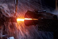 KL99 là cổng game giải trí trực tuyến hàng đầu hiện nay thép và mối bất an